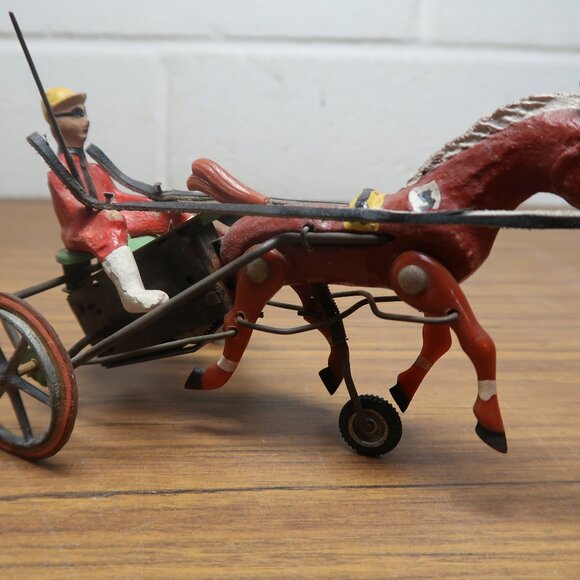 Arabian Tin Harness Racing Wind-Up Toy with Key - Picture 3 of 11